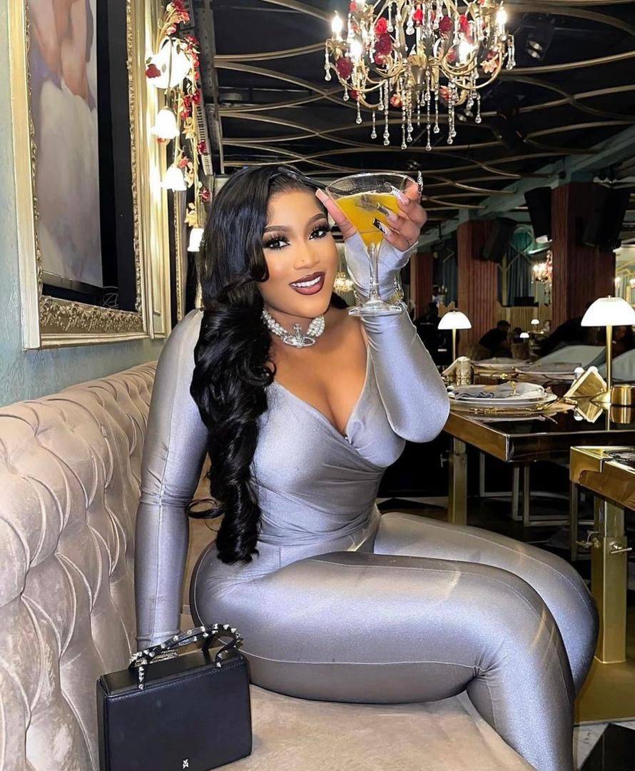 Stylish Side Silt off Shoulder Set